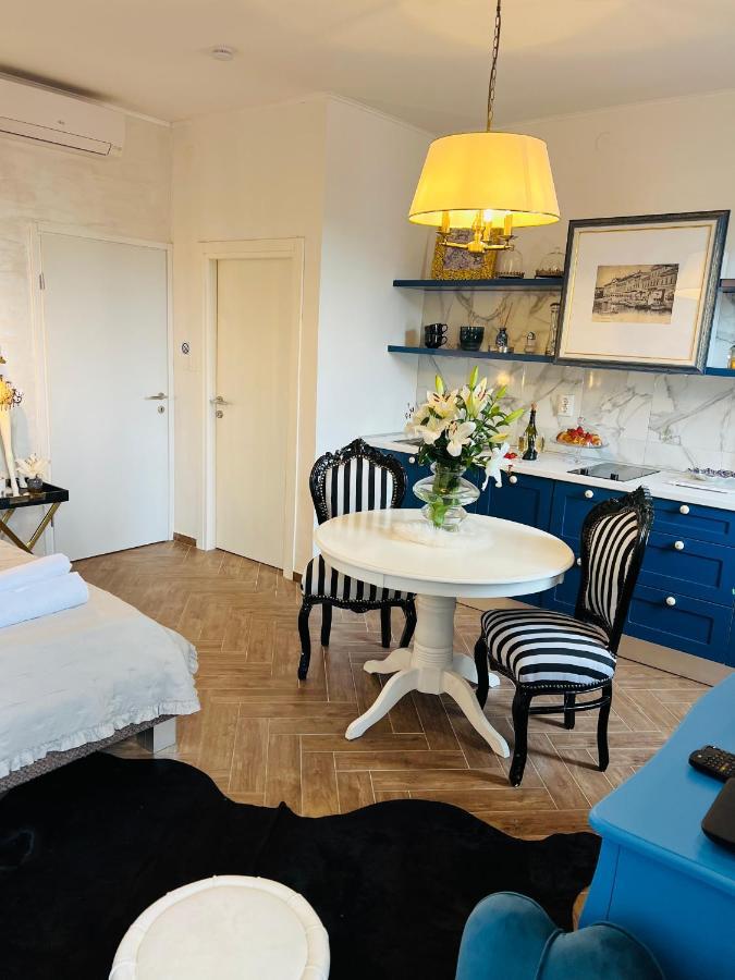 La Dolce Vita Luxury Apartments With Best Free Private Parking In City Center Póla Kültér fotó