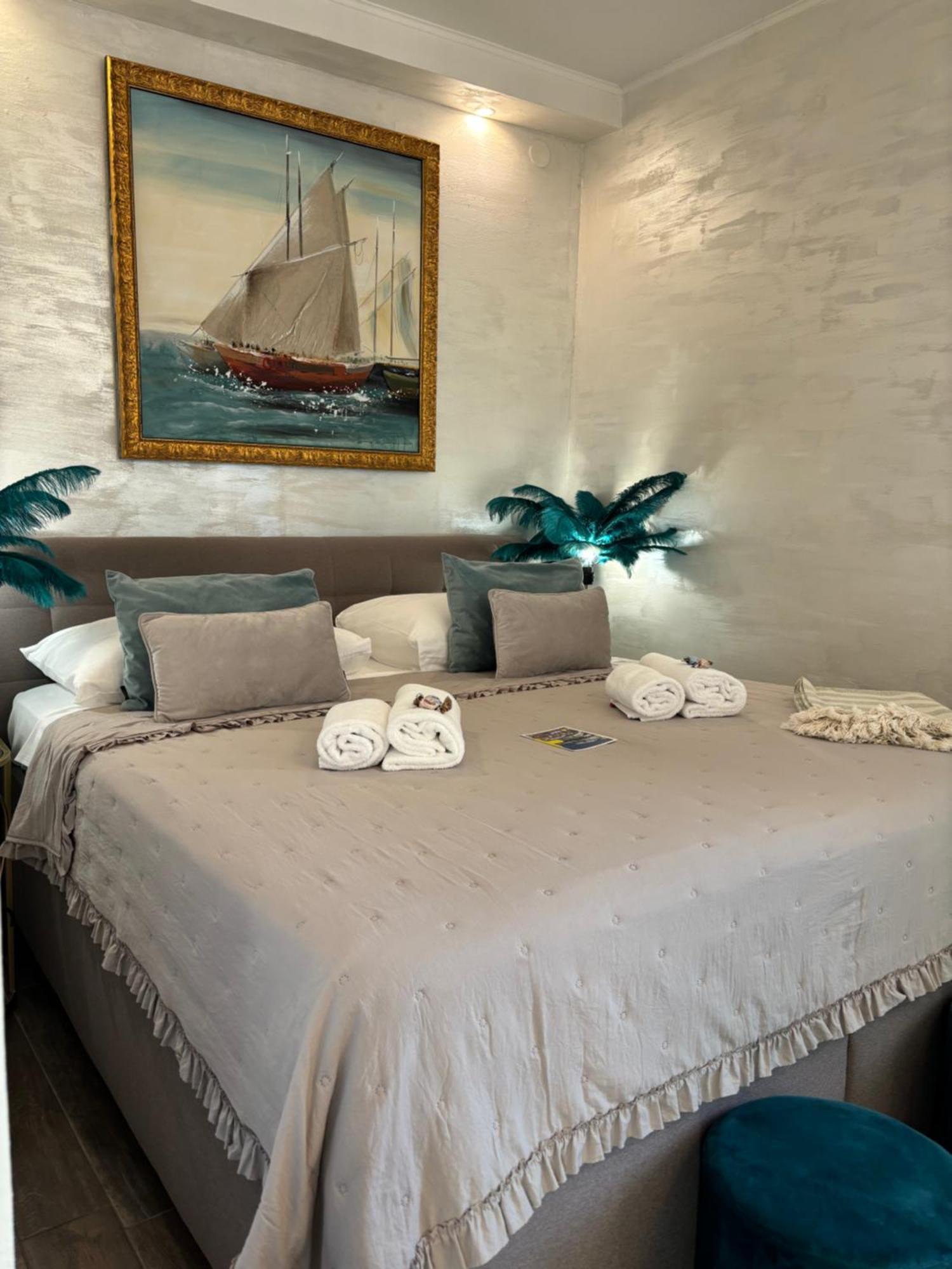 La Dolce Vita Luxury Apartments With Best Free Private Parking In City Center Póla Kültér fotó